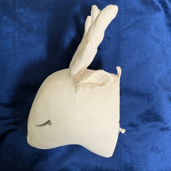 Reindeer Head Christmas Wall Decoration White Fabric “Stuffed” - Picture 6 of 11